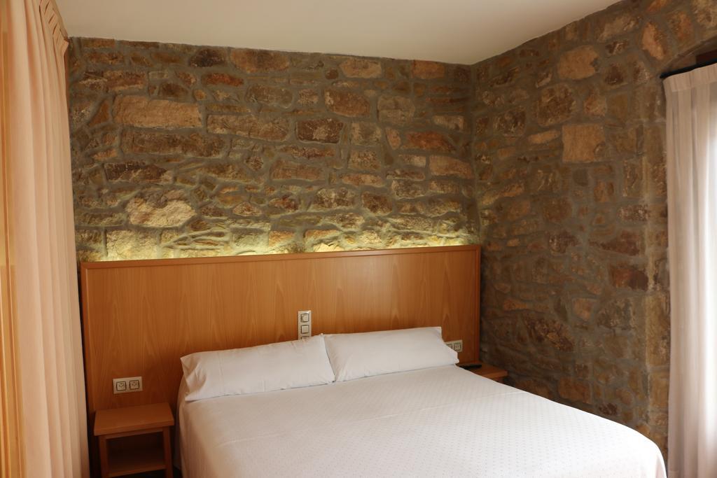 Palouet De Segarra Hotel *