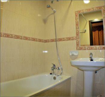 Guest house Carlos I La Linea de la Concepcion