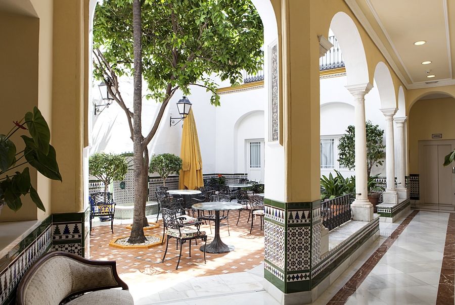 Cervantes Hotel 4*