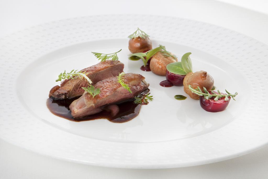Hotel El Castell De Ciutat - Relais & Chateaux 4*