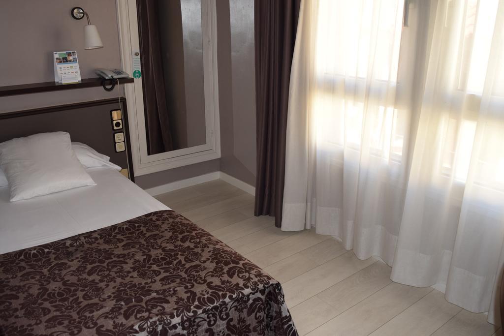 Hotel Centro Urbis 3*