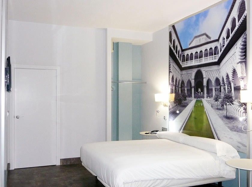 Aacr Monteolivos Hotel 3*