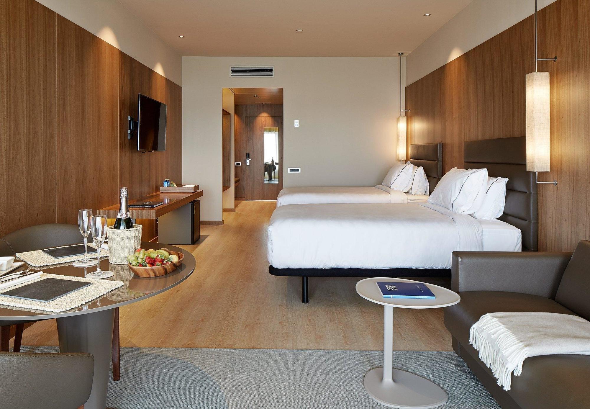 Hotel Ac Diagonal L'illa By Marriott 4*
