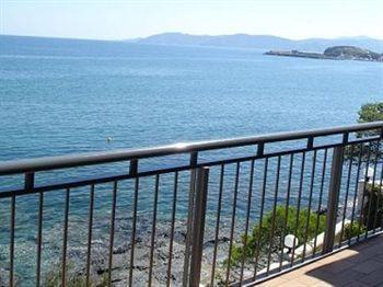 Hotel Grifeu 3*