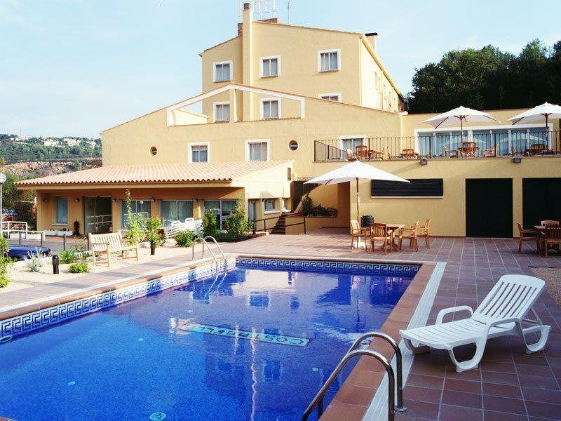 Costabella 3* Girona