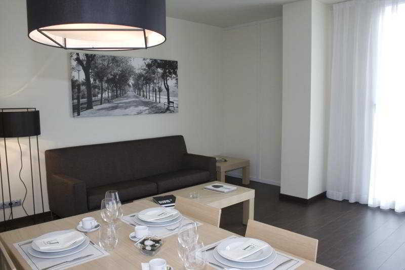 Aparthotel Jardines De Uleta
