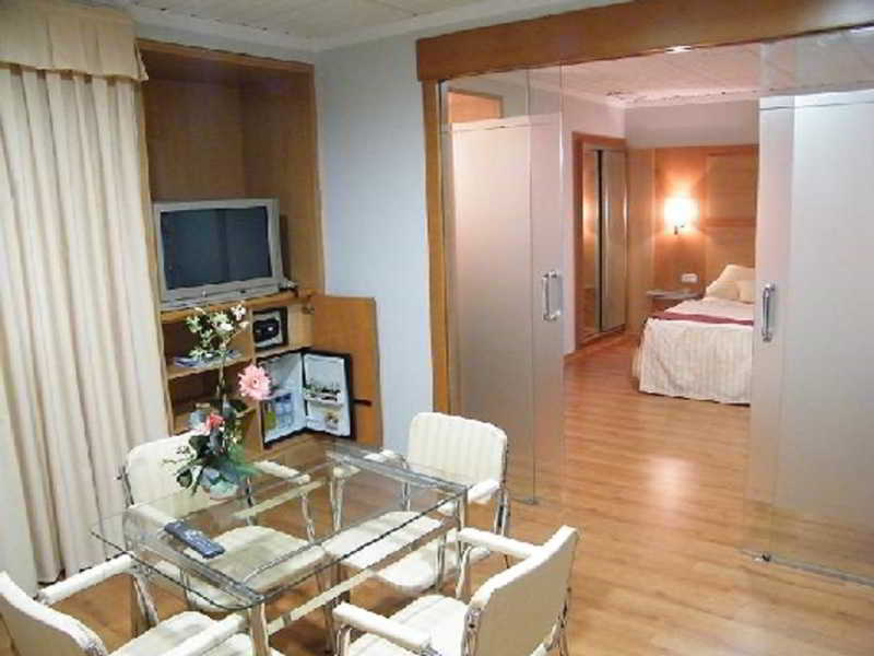 Hotel Reconquista 3*