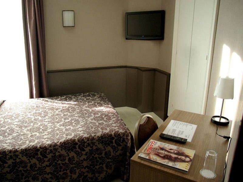 Hotel Centro Urbis 3*