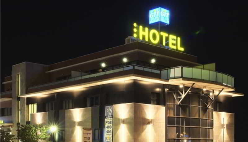Yit Conquista De Granada Hotel Peligros