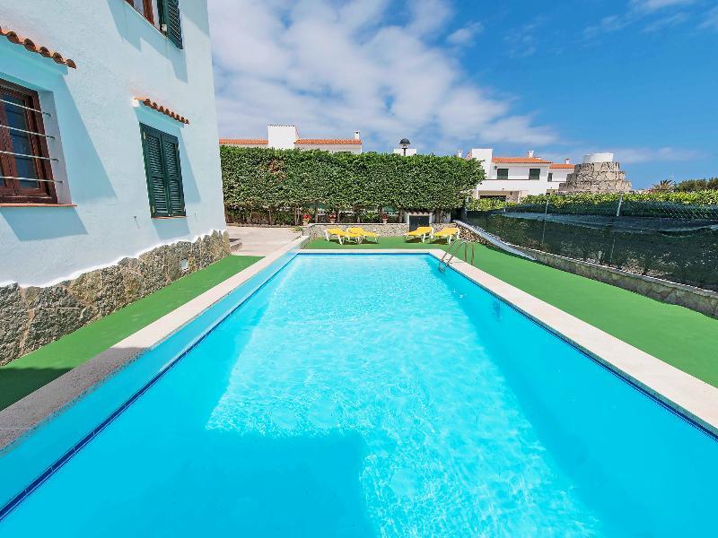 Ullastres I Apartamento *