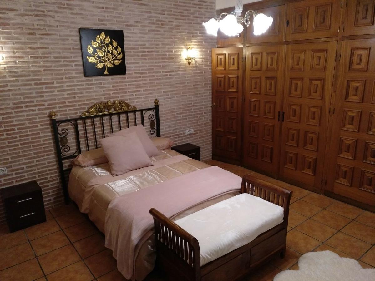 Casa Rural Los Naranjos Piscina Y Pista Tenis Privada