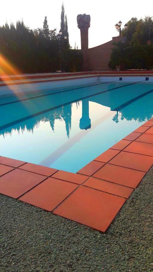 Casa Rural Los Naranjos Piscina Y Pista Tenis Privada Holiday home