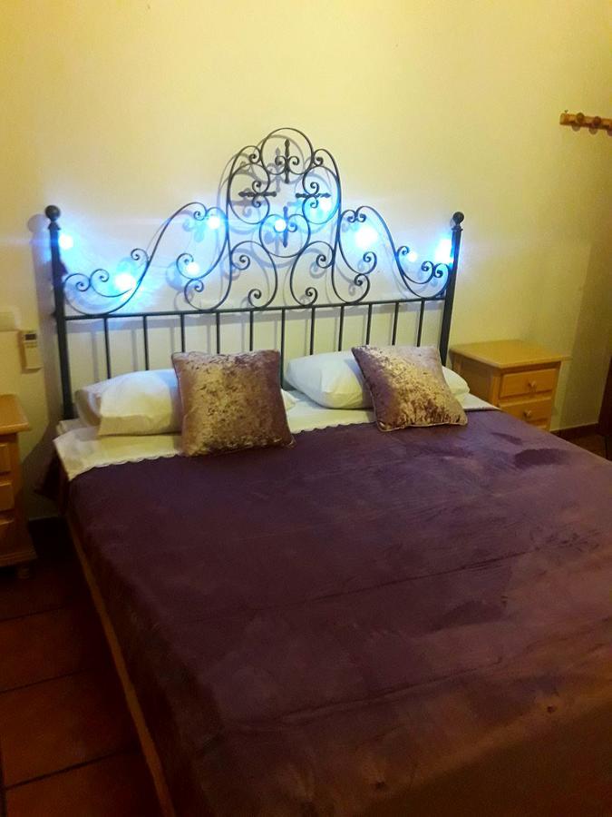Holiday home Casa Rural Los Naranjos Piscina Y Pista Tenis Privada Priego De Cordoba