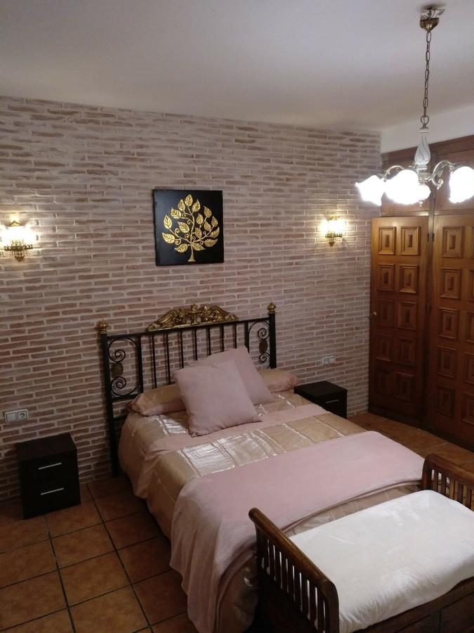 Holiday home Casa Rural Los Naranjos Piscina Y Pista Tenis Privada *
