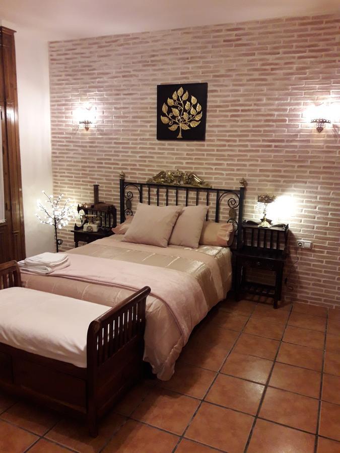 Holiday home Casa Rural Los Naranjos Piscina Y Pista Tenis Privada