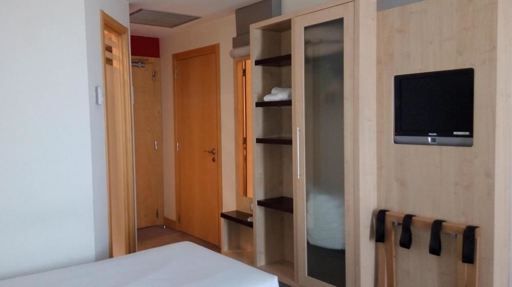 Girona 3 Hotel