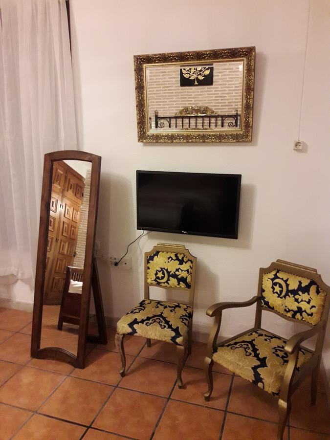Holiday home Casa Rural Los Naranjos Piscina Y Pista Tenis Privada