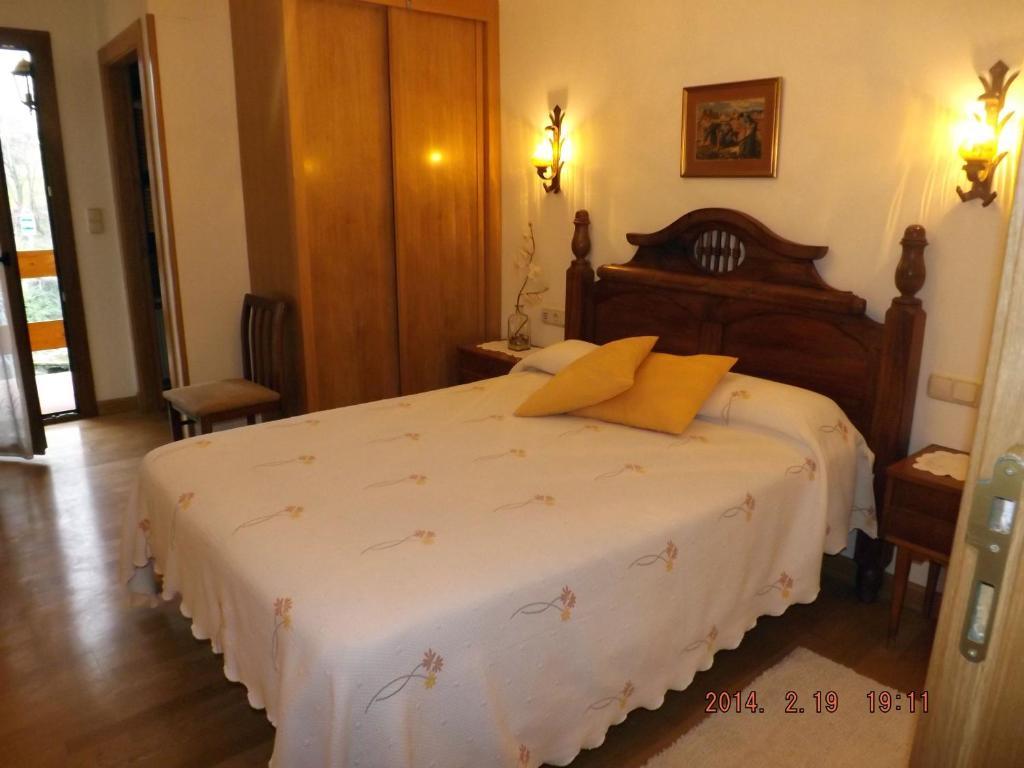 Hotel Azkue *