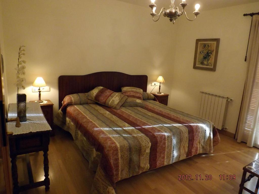 Hotel Azkue *