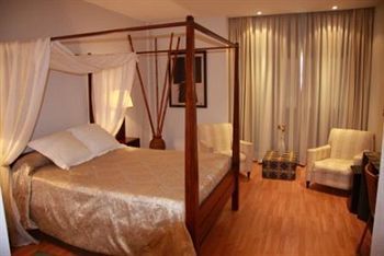 Hotel Cortijo Chico Malaga Airport