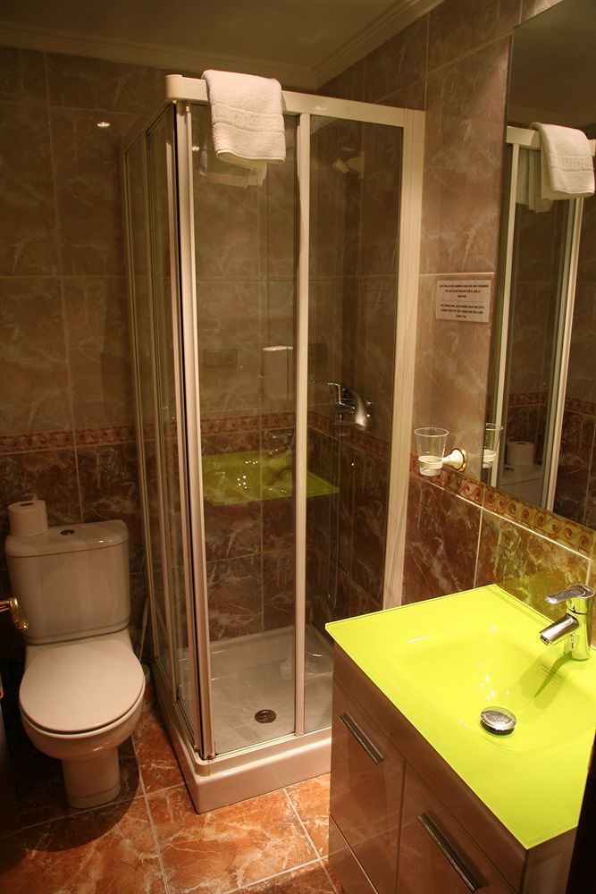 Acella Guest house