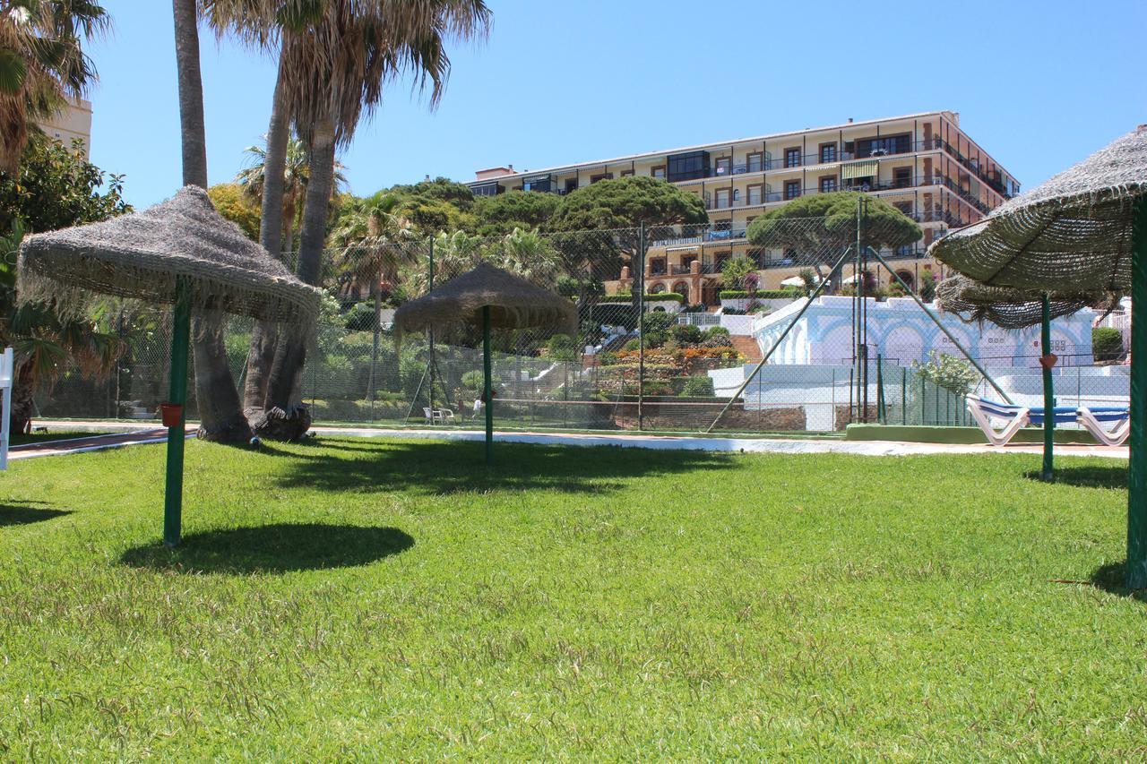 Mansion Alhamar - 2 Bedroom, Frontline Beach, Mountain Views, Full Size Pool, Tennis Courts, Close To Shops, On-site Bar & Chiringuito Apartamento