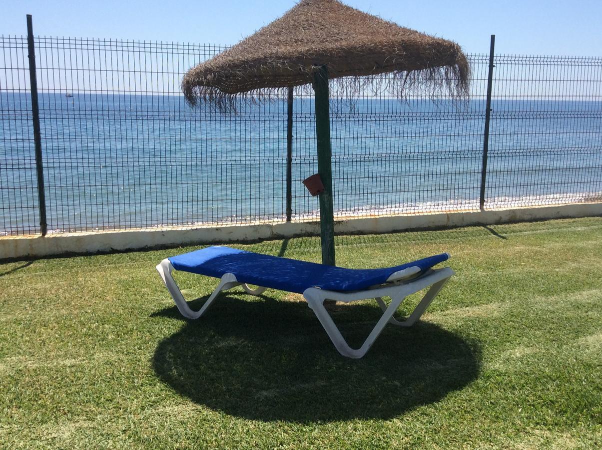 Mansion Alhamar - 2 Bedroom, Frontline Beach, Mountain Views, Full Size Pool, Tennis Courts, Close To Shops, On-site Bar & Chiringuito Apartamento