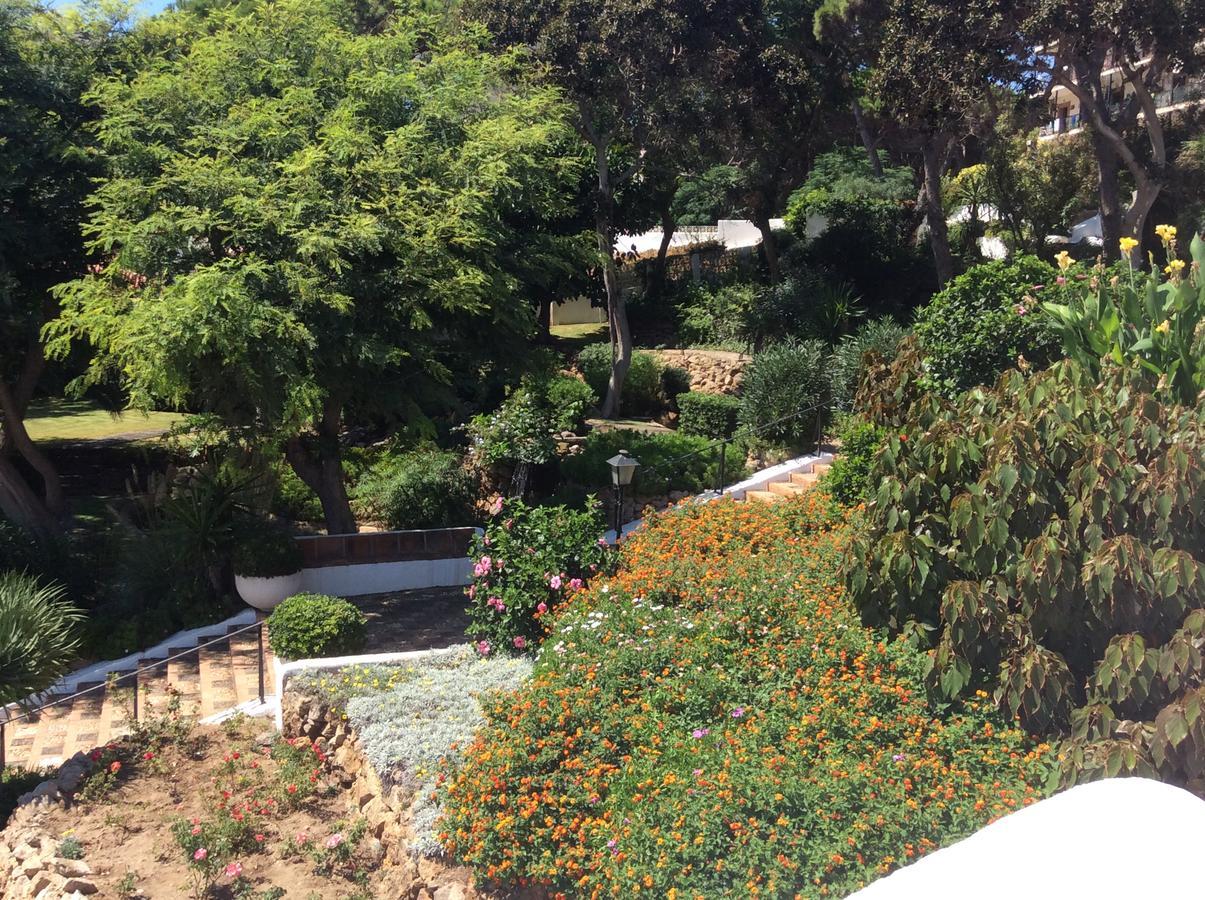 Mansion Alhamar - 2 Bedroom, Frontline Beach, Mountain Views, Full Size Pool, Tennis Courts, Close To Shops, On-site Bar & Chiringuito * Sitio de Calahonda