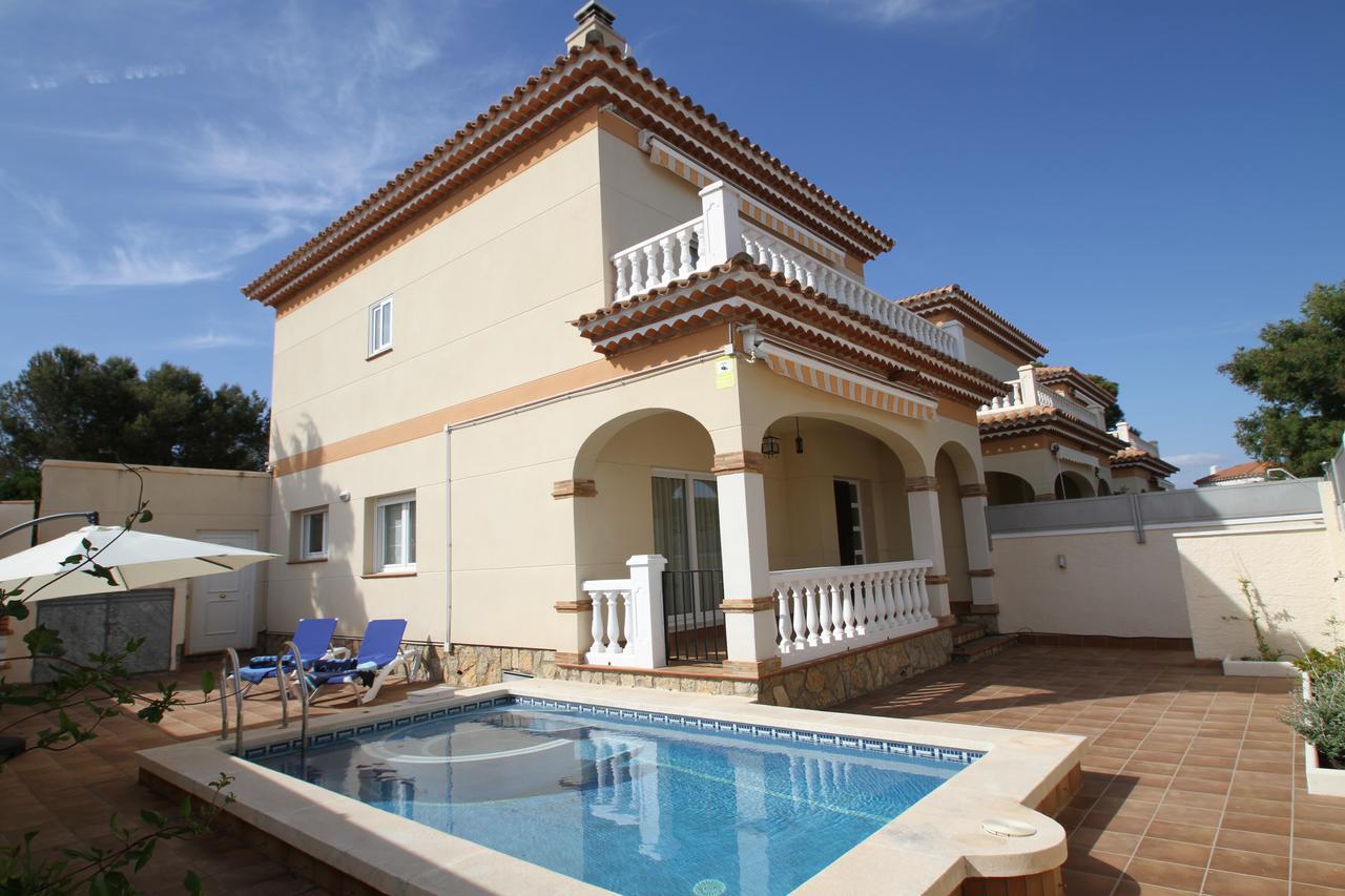 Arenda Lisa Villa