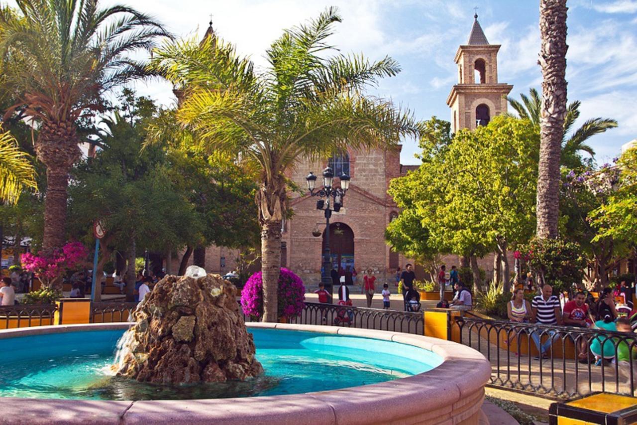 San Pascual, 289 *