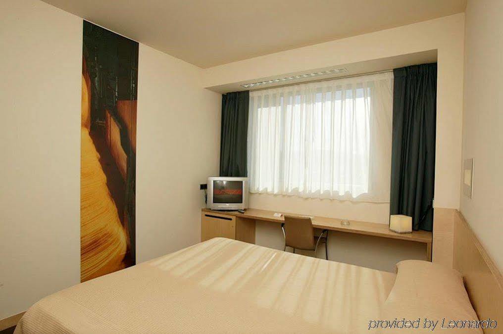 Hotel Gobeo Park 3*