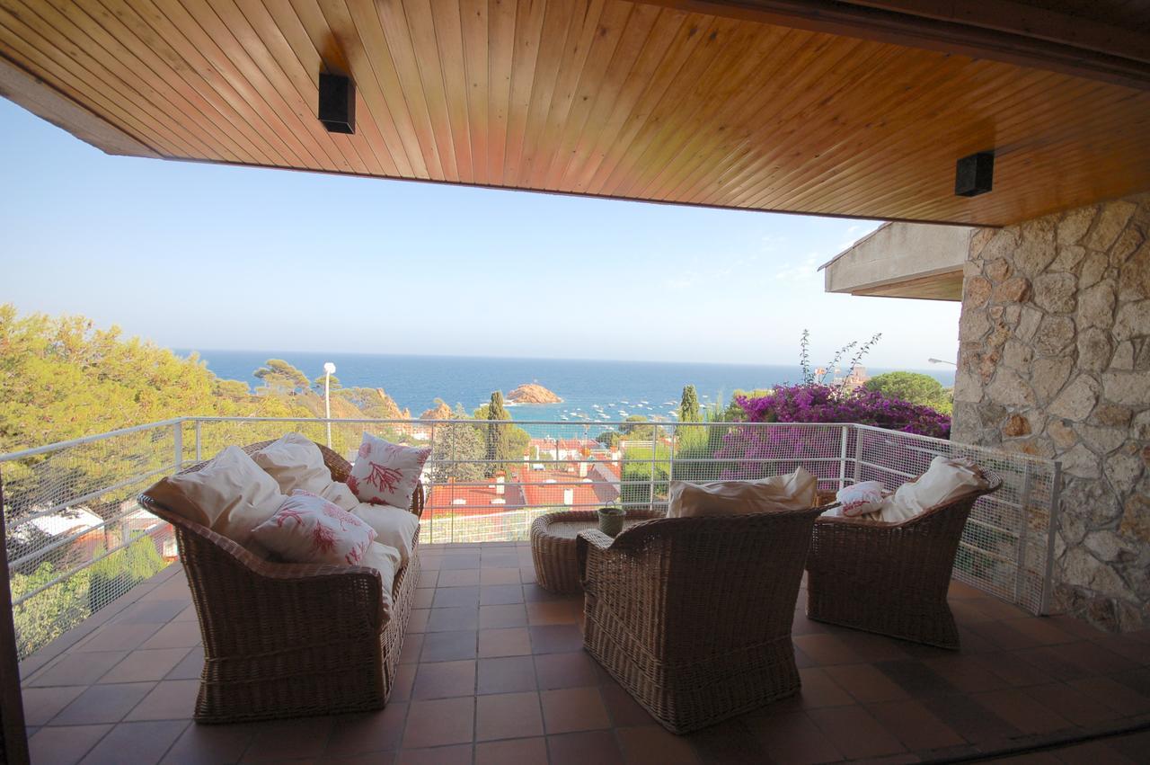 Lets Holidays Sailor House With Sea Views Holiday home *