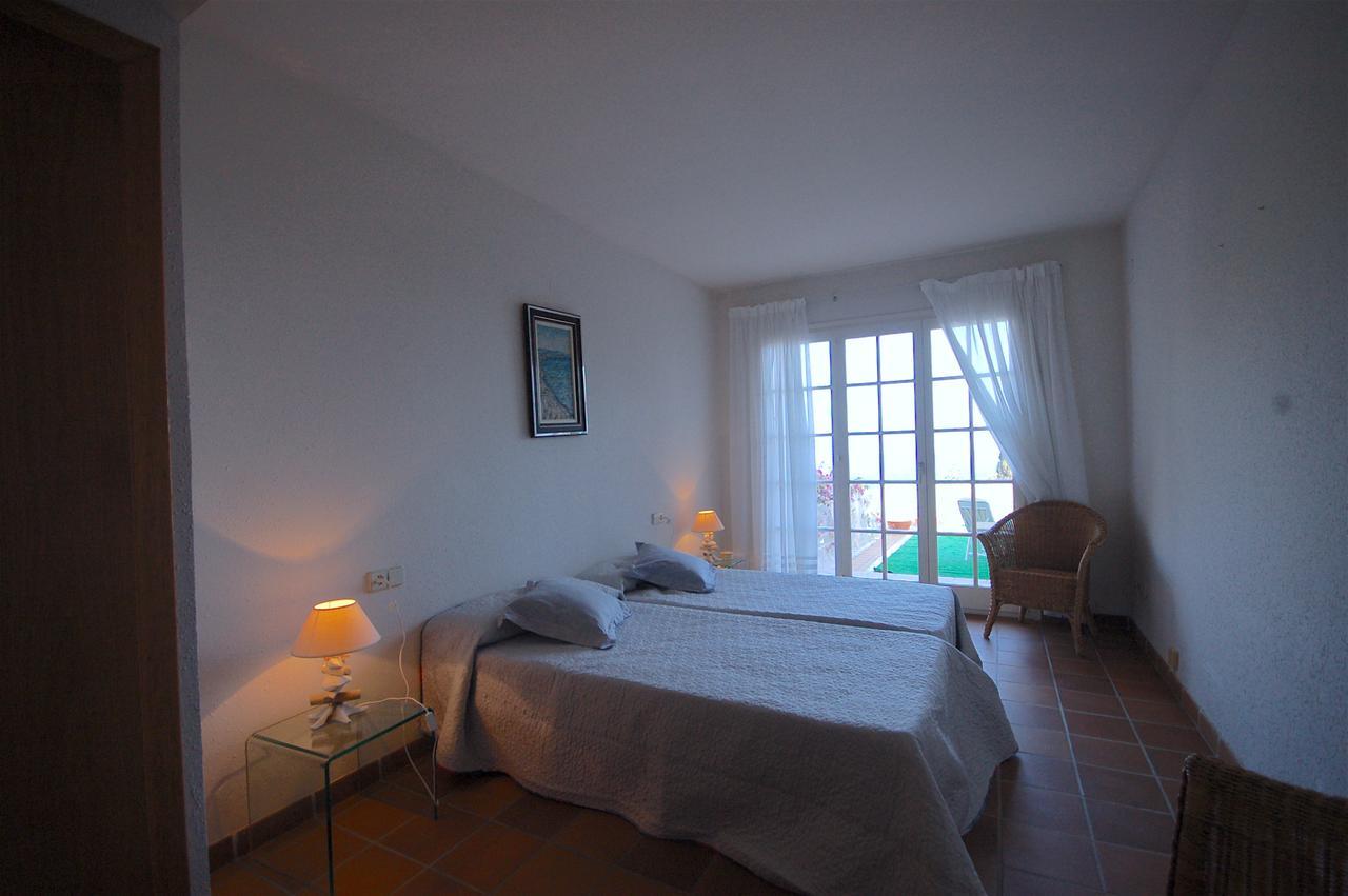 Holiday home Lets Holidays Sailor House With Sea Views