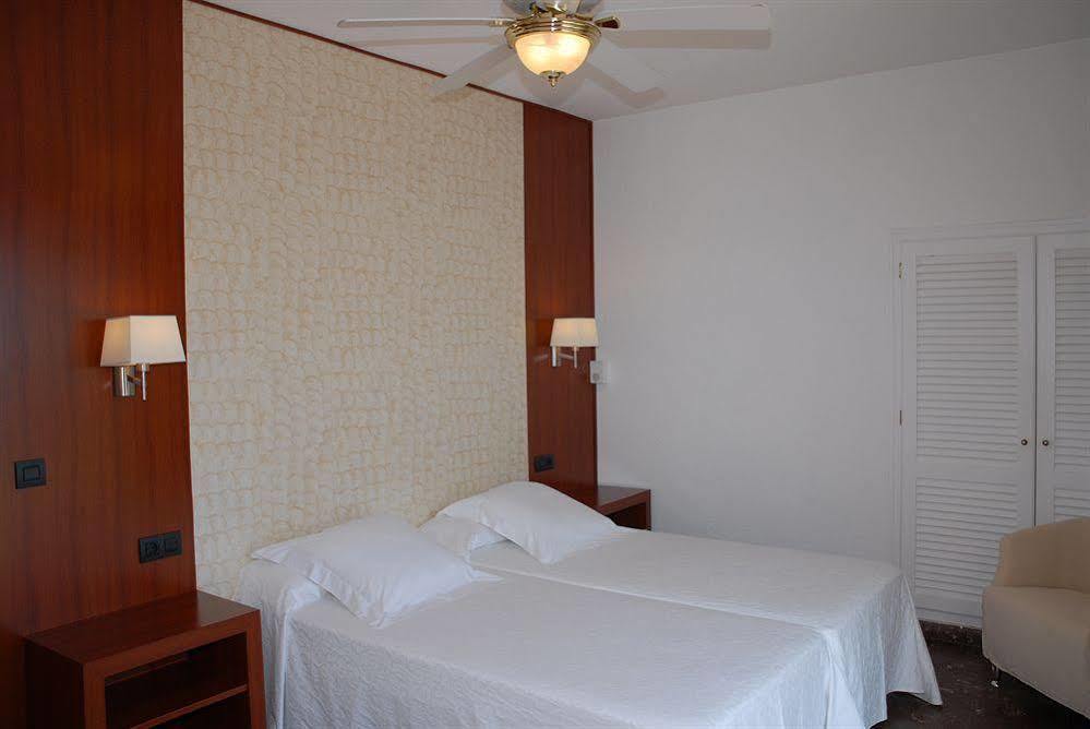 Grifeu Hotel 3*