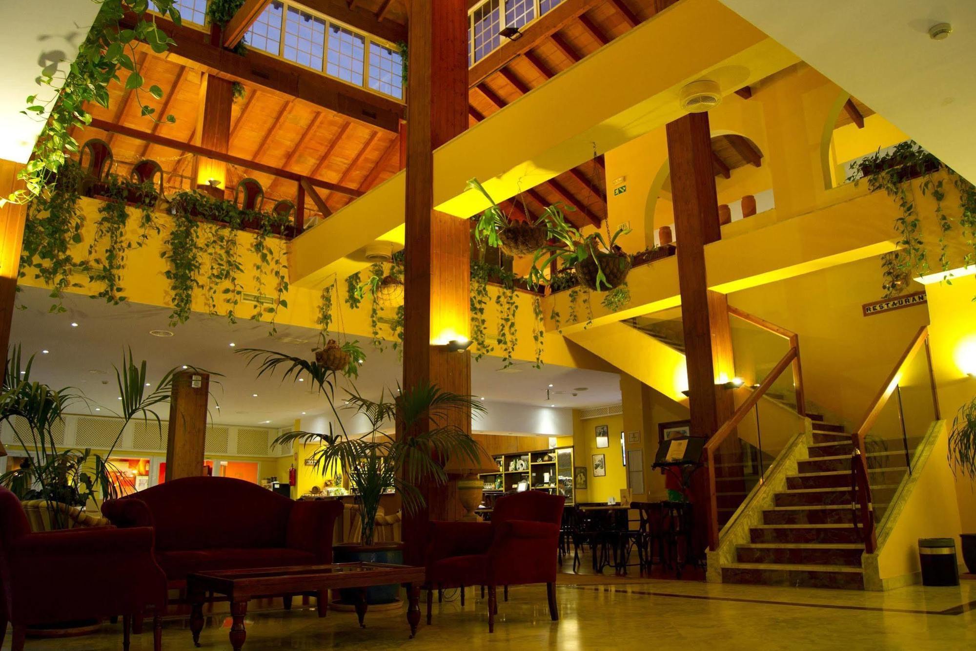 Aparthotel Dunas 4*