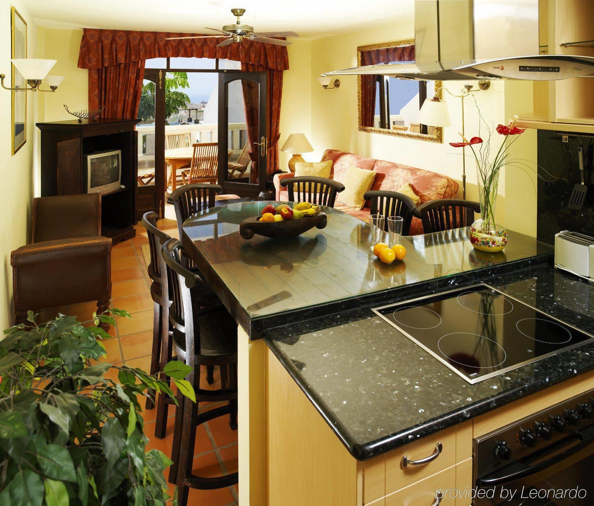 Regency Country Club, 3* Playa de las Americas (Tenerife)