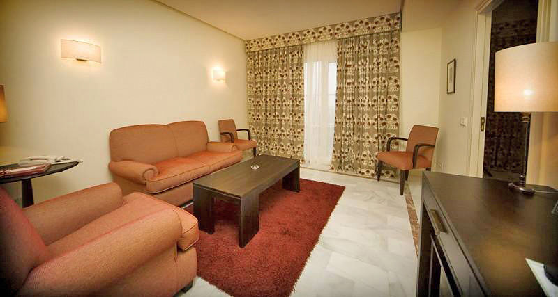 Hotel Abades