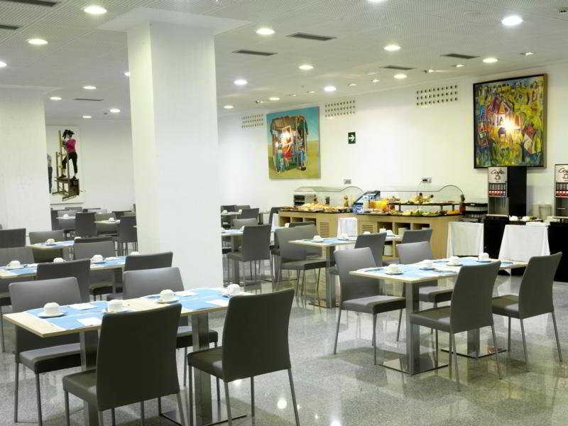 Nh La Avanzada Hotel