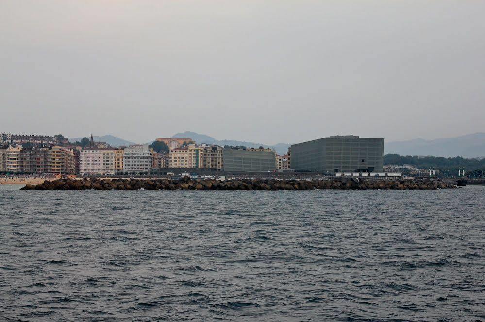 & Suites Arrizul Gros Hotel San Sebastián