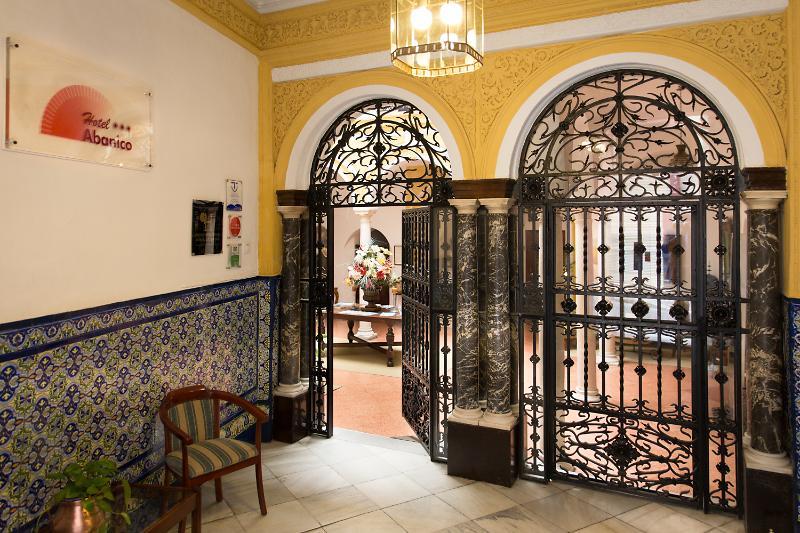 Abanico Hotel