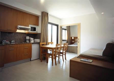 Selvapark Apartment *