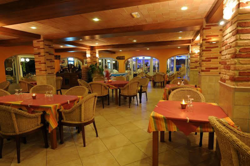 Hotel Maribel Cala Blanca (Menorca)