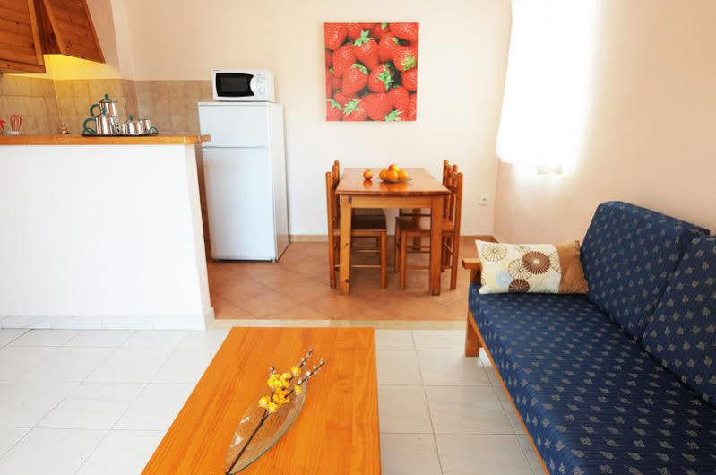 Hotel Maribel Cala Blanca (Menorca)