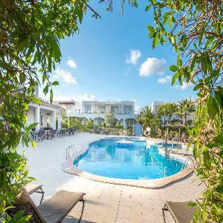 Ona Village Aparthotel 4*