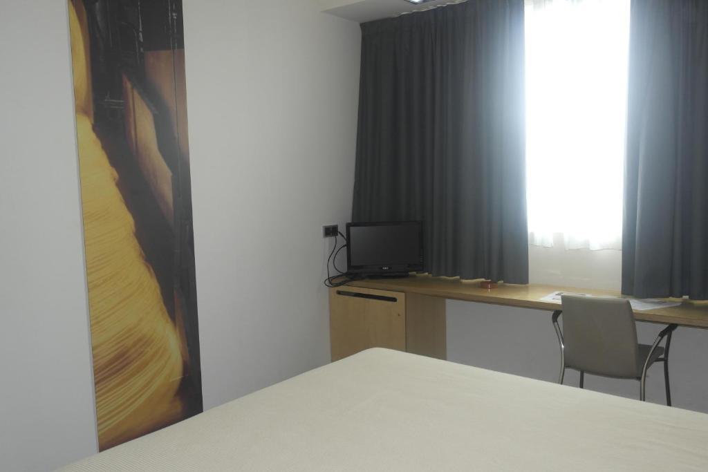 Hotel Gobeo Park 3*