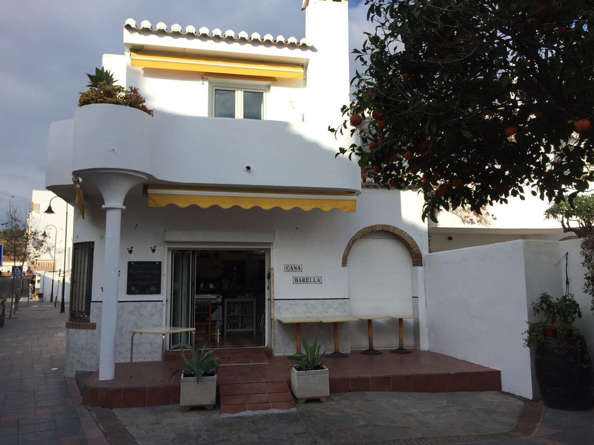 Apartment 1½ Min. Walk From The *