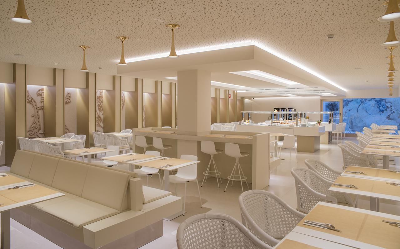 Lleo Hotel 3*