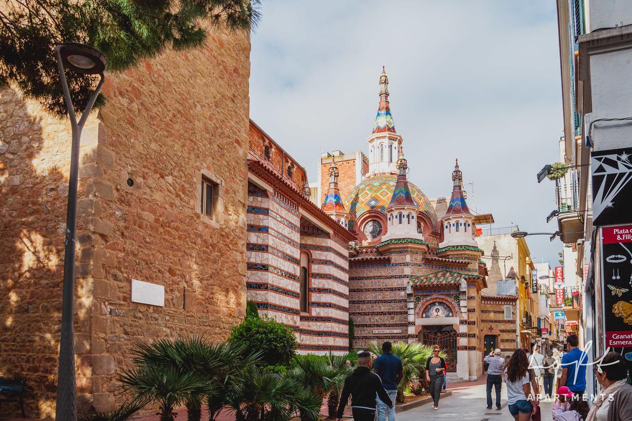 Loft Group Hostal Lloret de Mar
