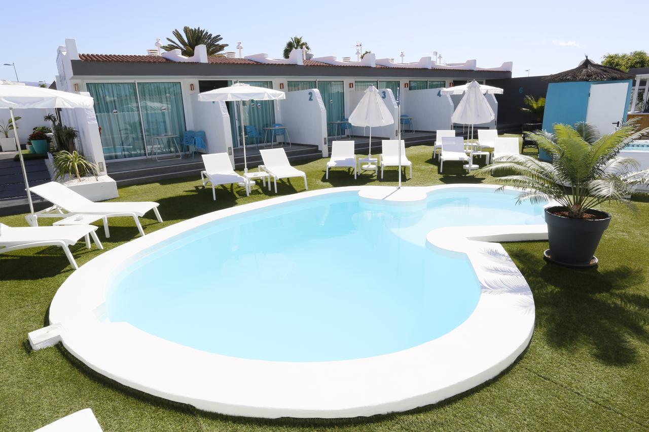 The Vintage Club Caters To Gay Men San Bartolomé