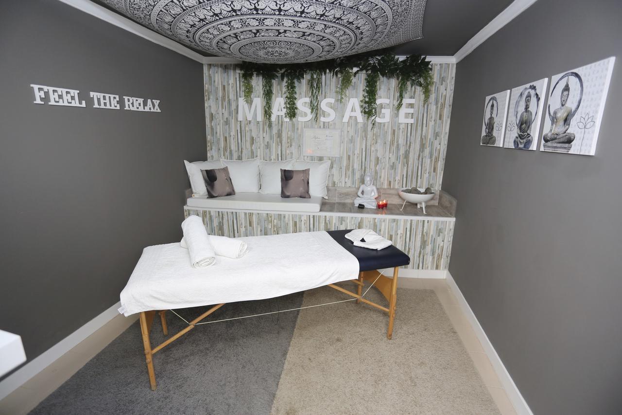The Vintage Club Caters To Gay Men 3* San Bartolomé